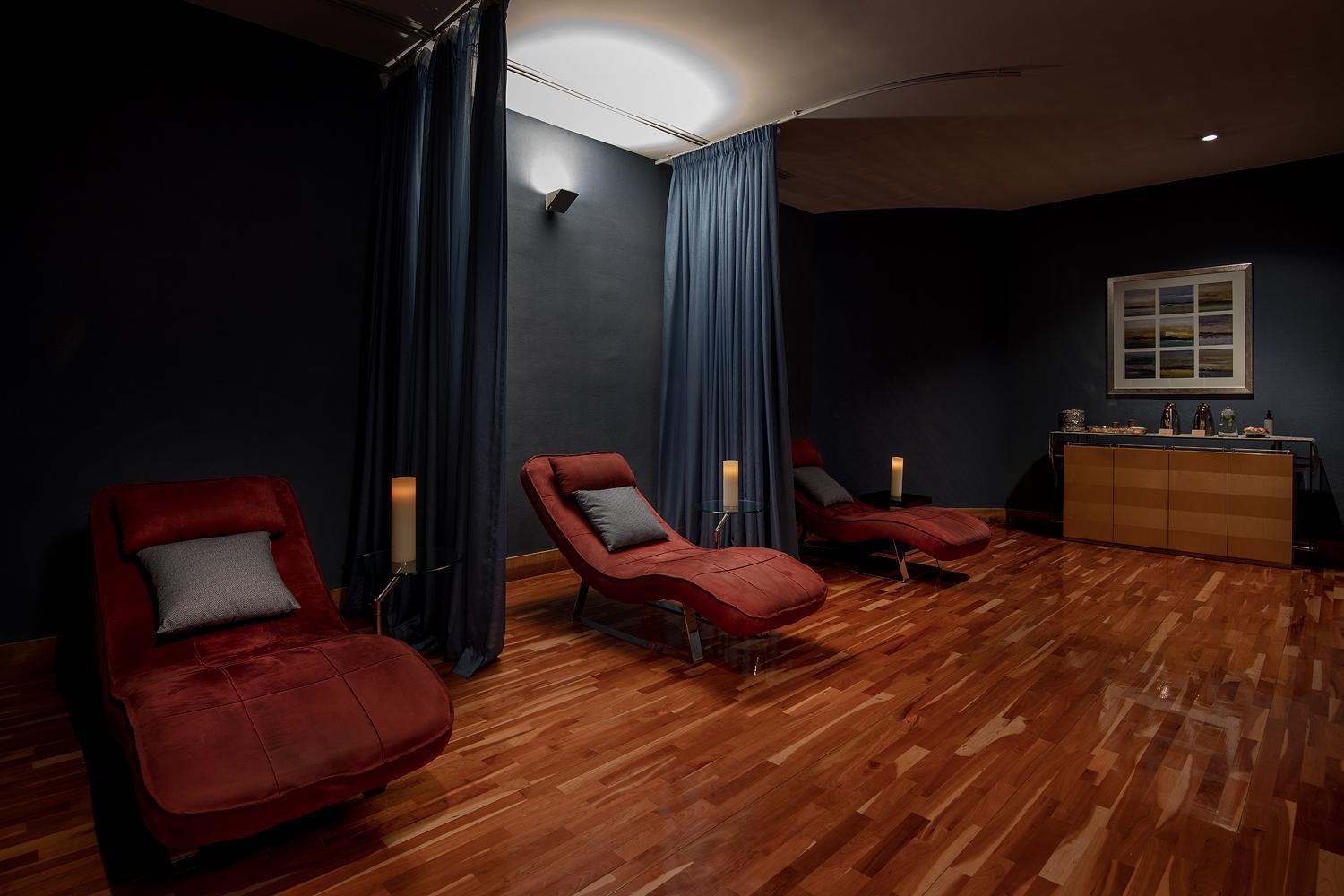 Four Seasons Hotel דוחה מראה חיצוני תמונה The relaxation room at the spa