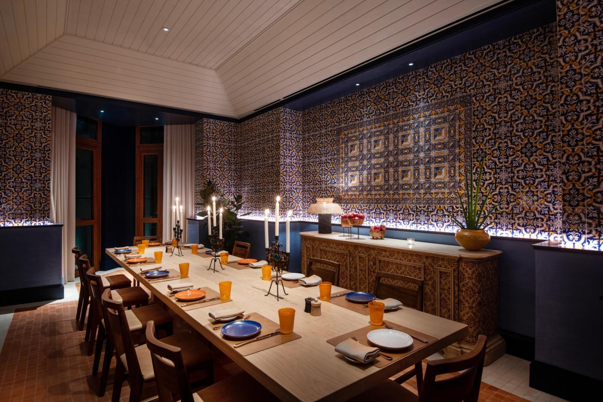Four Seasons Hotel דוחה מראה חיצוני תמונה The dining room at the restaurant