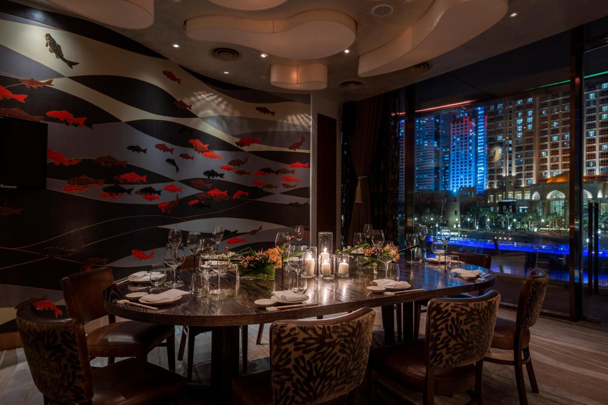 Four Seasons Hotel דוחה מראה חיצוני תמונה Private dining room at the restaurant