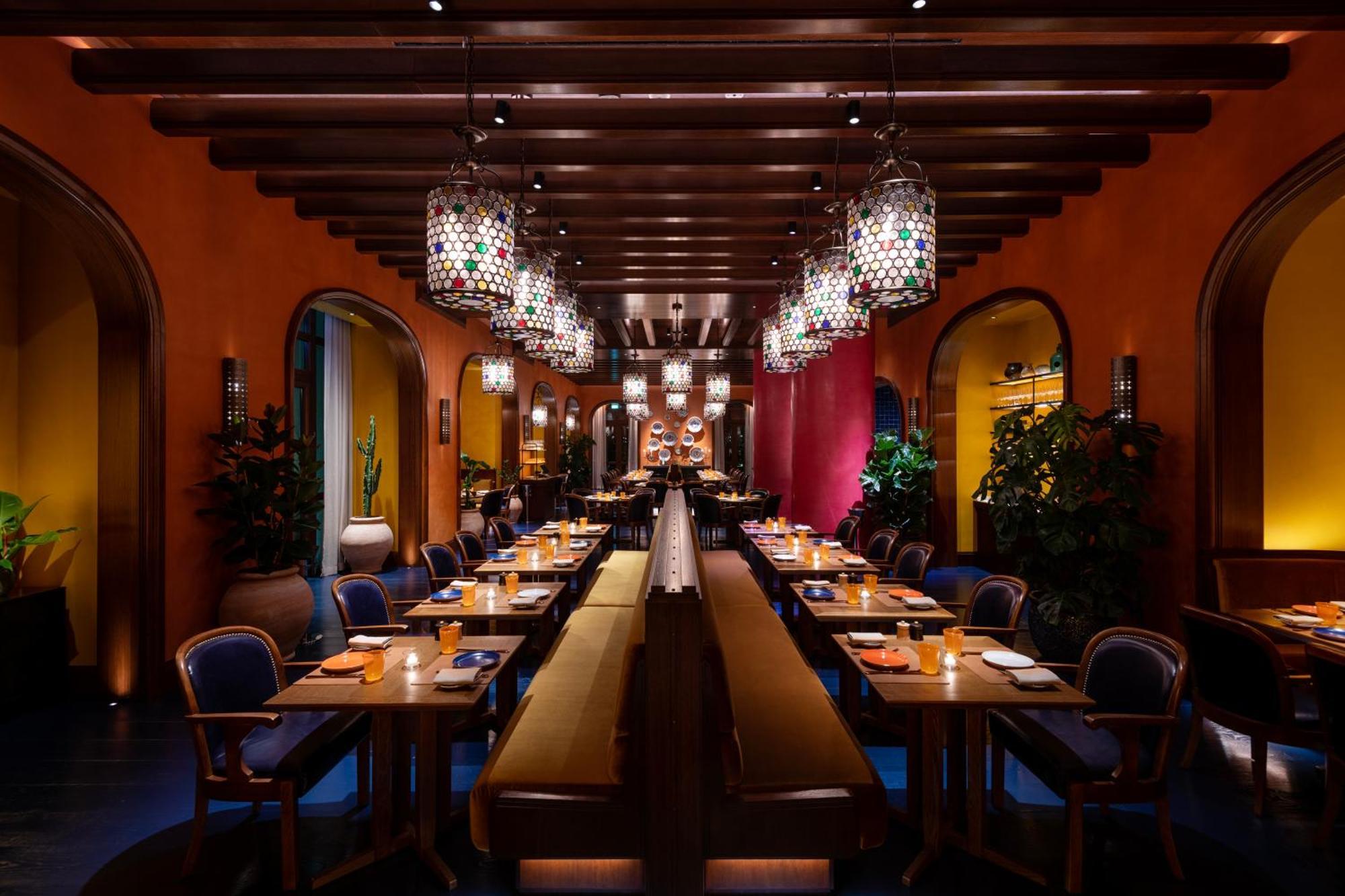 Four Seasons Hotel דוחה מראה חיצוני תמונה The interior of the restaurant